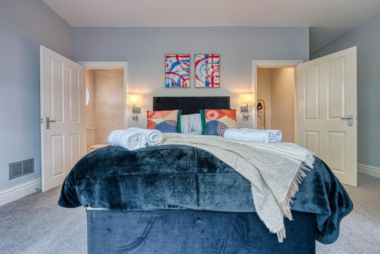 Spacious Abode - Sleeps 16