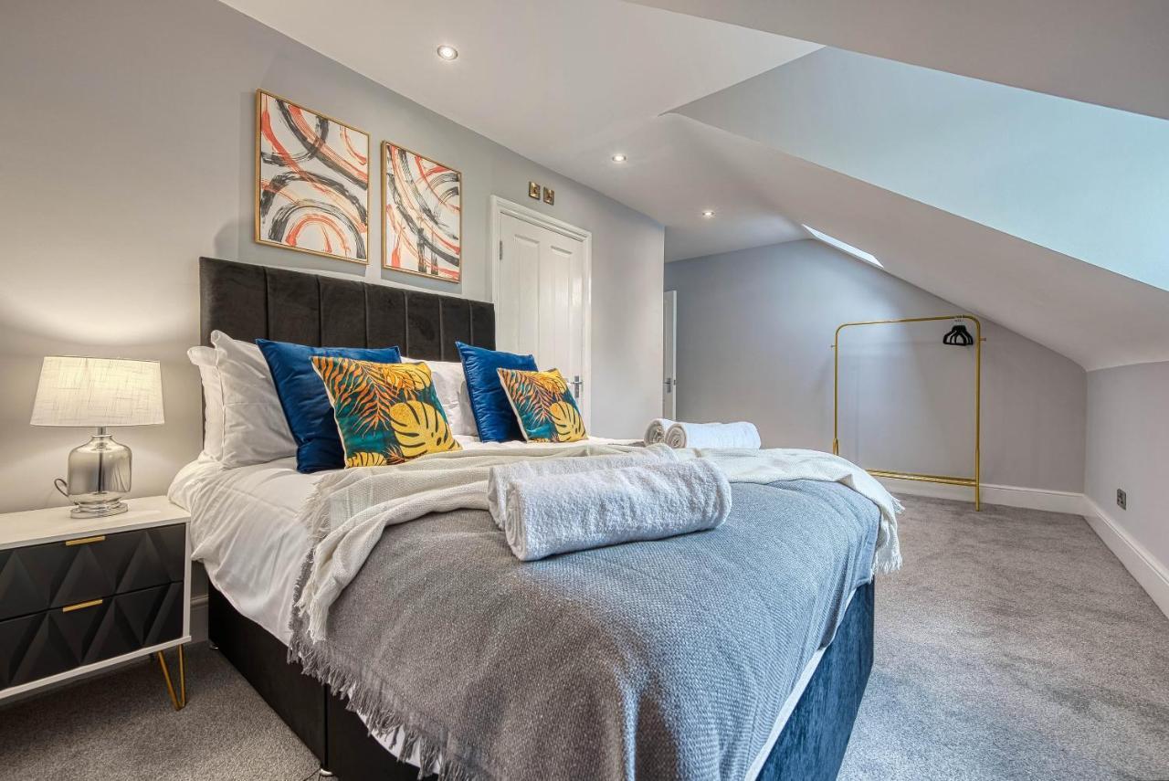 Spacious Abode - Sleeps 16
